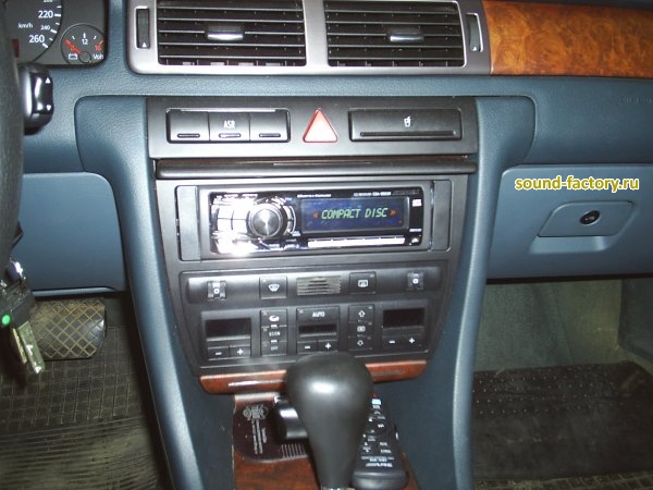 Уставновка: Автомагнитола в Audi A6 Установка: Автомагнитола в Audi A6