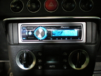   Pioneer DEH-P85BT  Audi TT