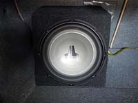   JL Audio 12W1v2-4  BMW 325