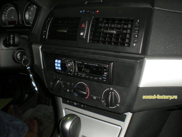 Уставновка: Автомагнитола в BMW X3 Установка: Автомагнитола в BMW X3