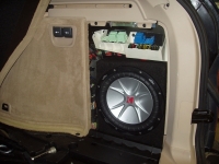   Kicker CVR12  BMW X5