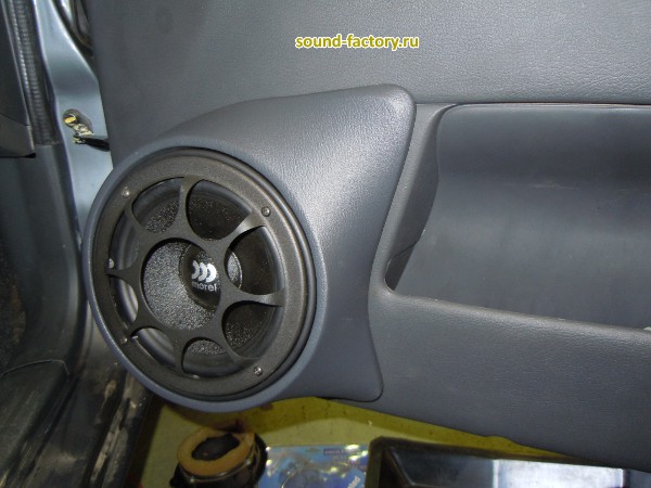 Установка: Фронтальная акустика в Chevrolet Lanos