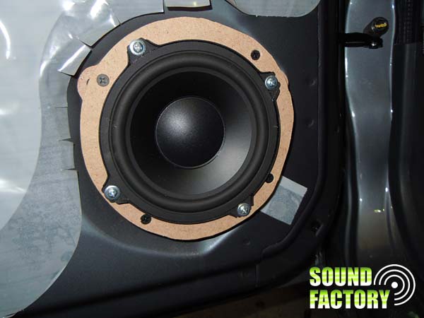 Установка: Фронтальная акустика в Chevrolet Lanos