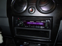 Установка Автомагнитола Kenwood KDC-4047UG в Chevrolet Spark