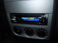 Установка Автомагнитола Sony CDX-GT39UE в Citroen Berlingo