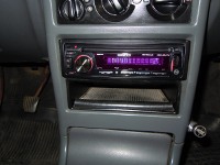   Kenwood KDC-4047UA  Daewoo Nexia