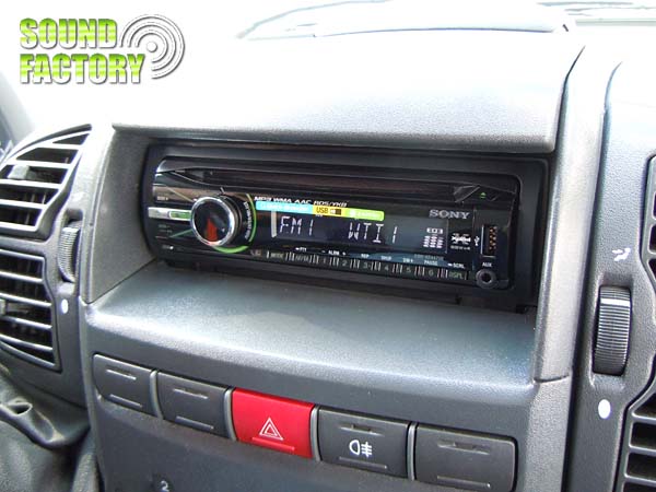 Уставновка: Автомагнитола в Fiat Ducato Установка: Автомагнитола в Fiat Ducato