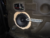 Установка Тыловая акустика Morel Tempo Coax 6 в Ford Mondeo