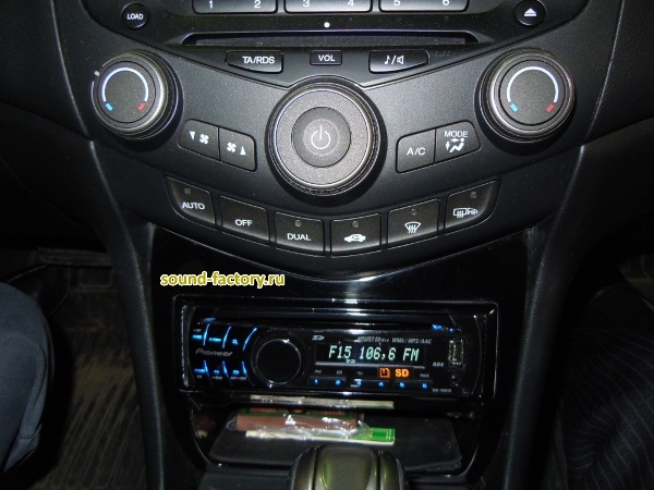 Установка: Автомагнитола в Honda Accord