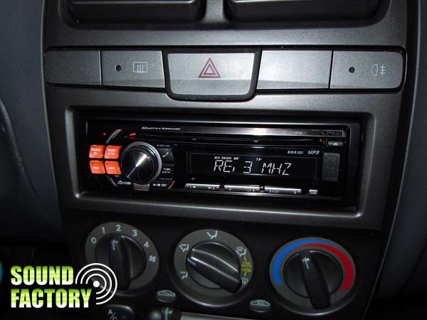 Уставновка: Автомагнитола в Hyundai Accent Установка: Автомагнитола в Hyundai Accent