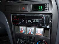   Pioneer DEH-3200UB  Hyundai Elantra