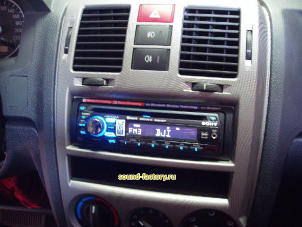 Уставновка: Автомагнитола в Hyundai Getz Установка: Автомагнитола в Hyundai Getz