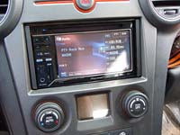   Pioneer AVH-P3200BT  KIA Carens