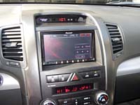   Pioneer AVH-P4100DVD  KIA Sorento