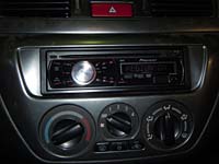   Pioneer DVH-3200UB  Mitsubishi Lancer