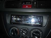   Pioneer DVH-P500UB  Mitsubishi Lancer