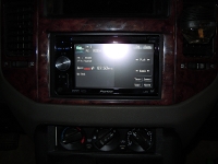   Pioneer AVIC-F900BT  Mitsubishi Montero