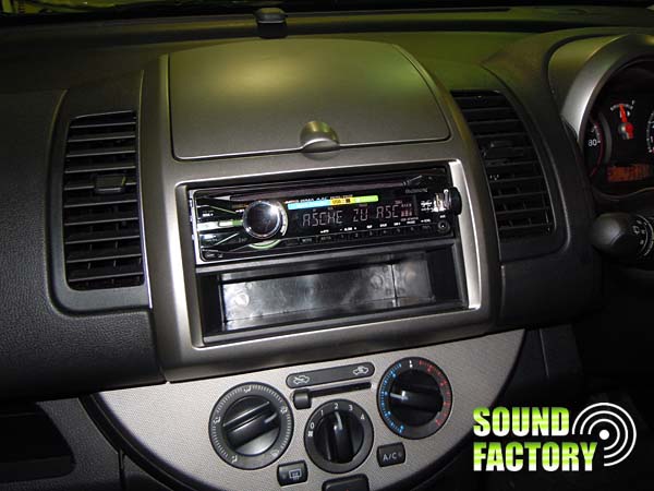 Уставновка: Автомагнитола в Nissan Note Установка: Автомагнитола в Nissan Note