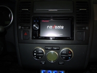 Установка Автомагнитола Pioneer AVIC-F900BT в Nissan Tiida