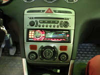Установка Автомагнитола Alpine CDA-9884R в Peugeot 308