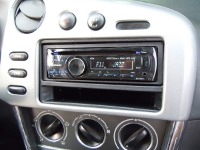   Pioneer DEH-4200SD  Pontiac Vibe