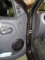 Установка Фронтальная акустика DLS B6A в Renault Logan