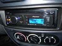   Pioneer DEH-5200SD  Renault Megane