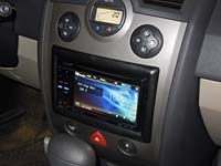   Pioneer Navgate 32BT  Renault Megane