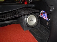   JL Audio 8W1v2-4 box  SsangYong Actyon