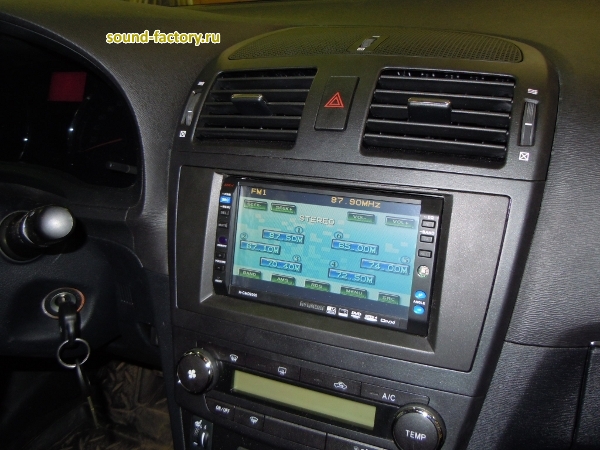 Уставновка: Автомагнитола в Toyota Avensis Установка: Автомагнитола в Toyota Avensis