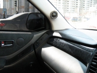 Установка Фронтальная акустика DLS UR1 в Toyota Highlander