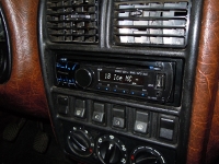   Pioneer DEH-4200SD  Volga 3110