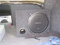   Rockford Fosgate R1S412 vented box  Volkswagen Passat