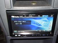   Pioneer AVH-P4200DVD  Volvo S40