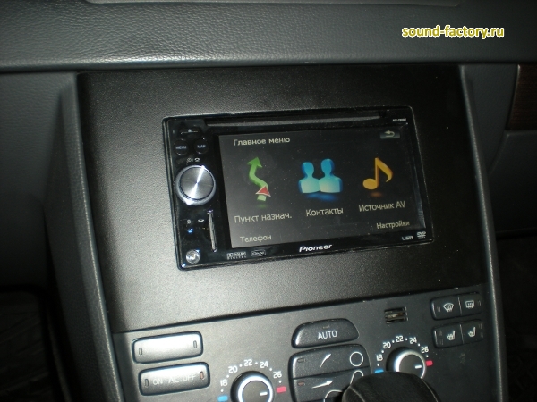 Установка: Автомагнитола в Volvo XC90